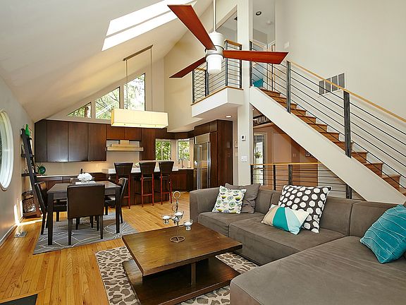 Vaulted Main Living Area