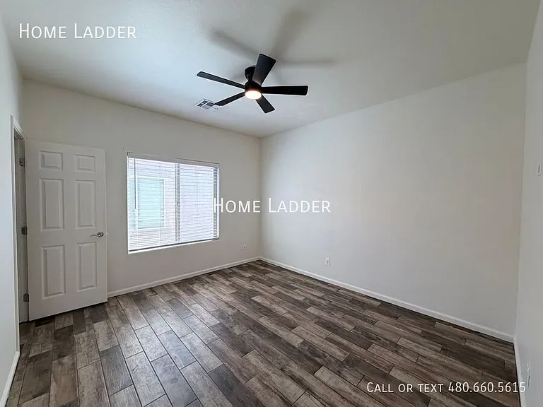 915 E Gold Dust Way — Photo 15