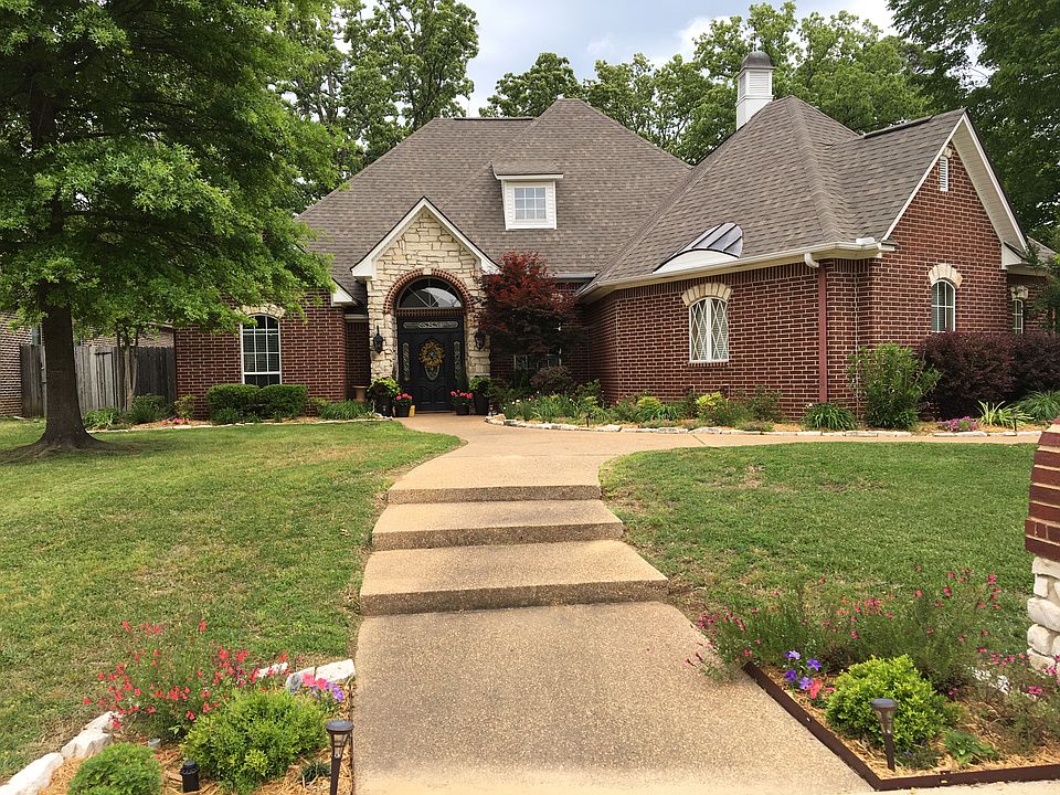1st image of 36 Briarwood Cir