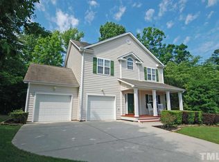 108 Moss Rock Ct, Holly Springs, NC 27540