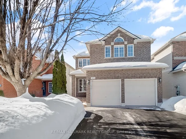 45 Rialto Way, Ottawa, ON K1T 4B1