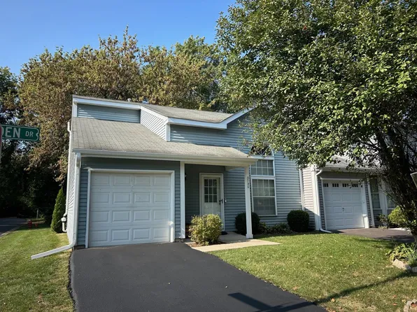 3730 Linden Dr, Island Lake, IL 60042