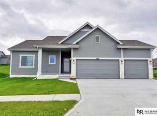 1921 Plymouth Rock Rd, Bellevue, NE 68123