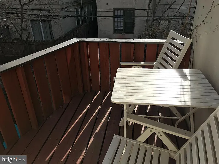 1530 Mount Vernon St #2 — Photo 8