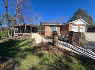 127 Gilead St, Shady Spring, WV 25918