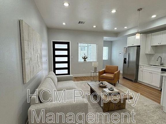3rd image of 5235 Bellflower Blvd #2