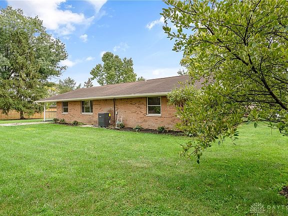 4th image of 2501 Harrow Ct