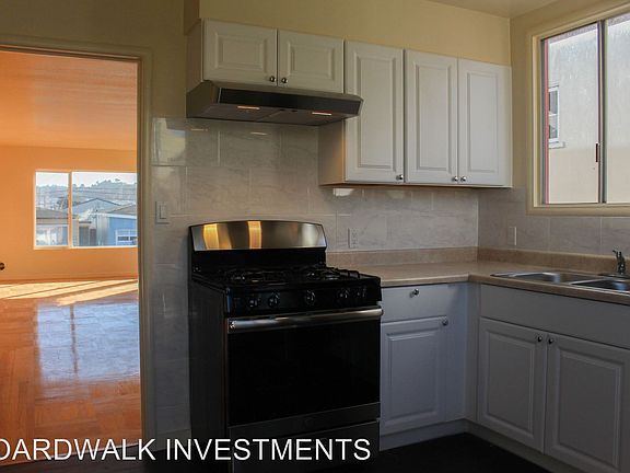 5th image of 180 Westmoor Ave