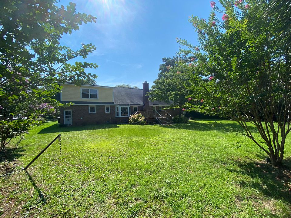 2nd image of 614 E Hobcaw Dr