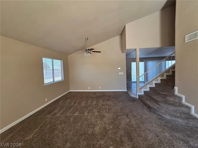 1745 Mount Hood St — Photo 6