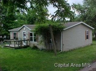333 E Church St, Mount Auburn, IL 62547