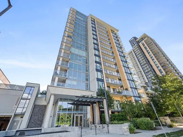 1471 Hunter St #903, North Vancouver, BC V7J 1H3
