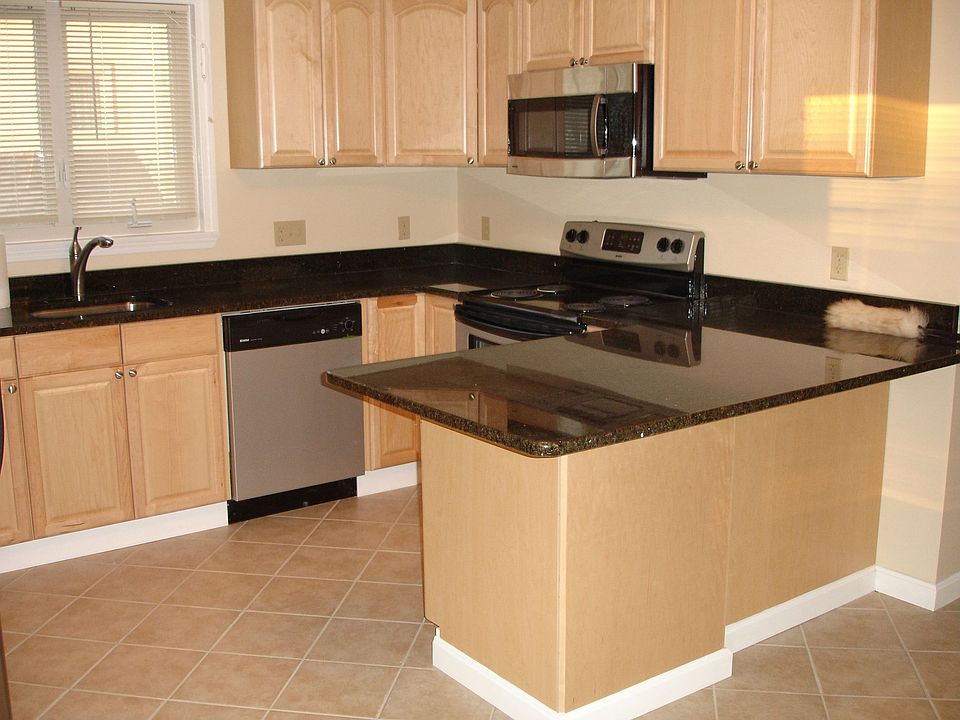 Kitchen of 4 bdrm App