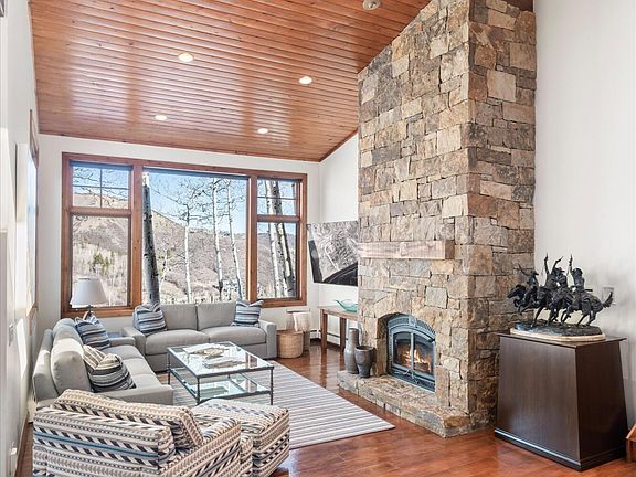 2nd image of 364 Ridge Rd