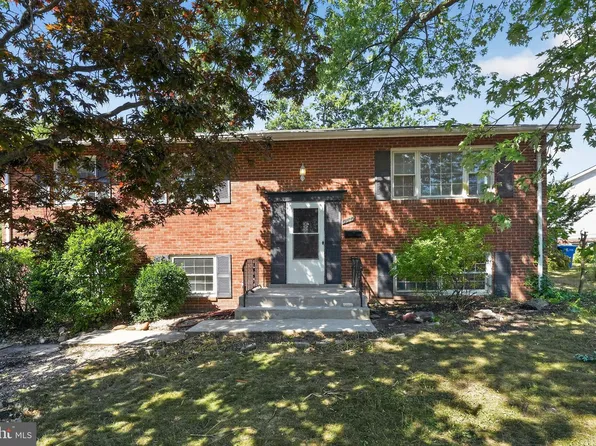1917 Glendora Dr, District Heights, MD 20747