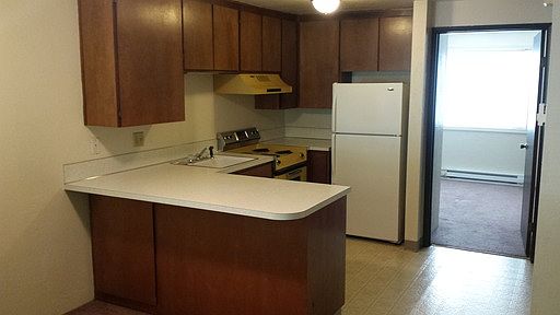 2nd image of 410 NW 8th St APT 201