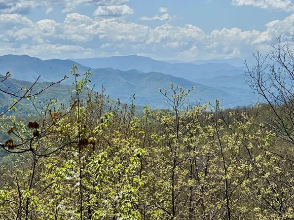0 Aquina Mountain Rd, Maggie Valley, NC 28751