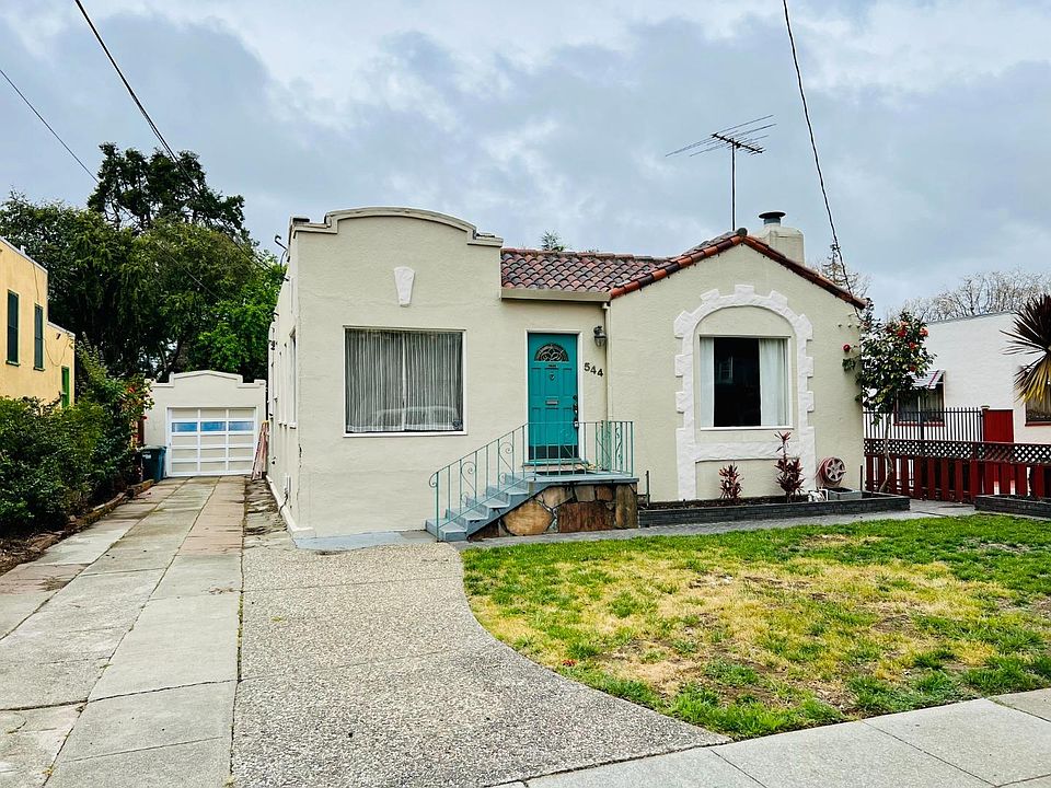 1st image of 544 Francisco Dr