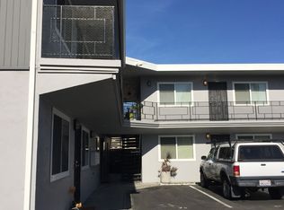 20072 Lake Chabot Rd, Castro Valley, CA 94546