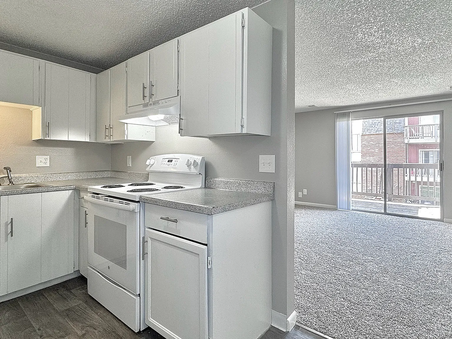 Summit Lofts — Photo 3