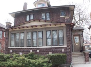 7136 S Oglesby Ave, Chicago, IL 60649