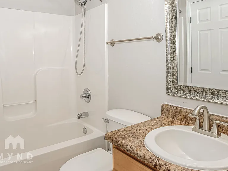 3225 Lakeland Dr — Photo 21