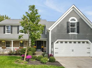184 Wallsend Ct, Powell, OH 43065