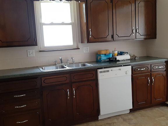 2nd image of 9115 E 90th Ter