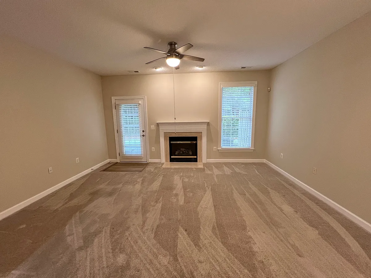 Building Photo - 416 Sawgrass Hill Ct