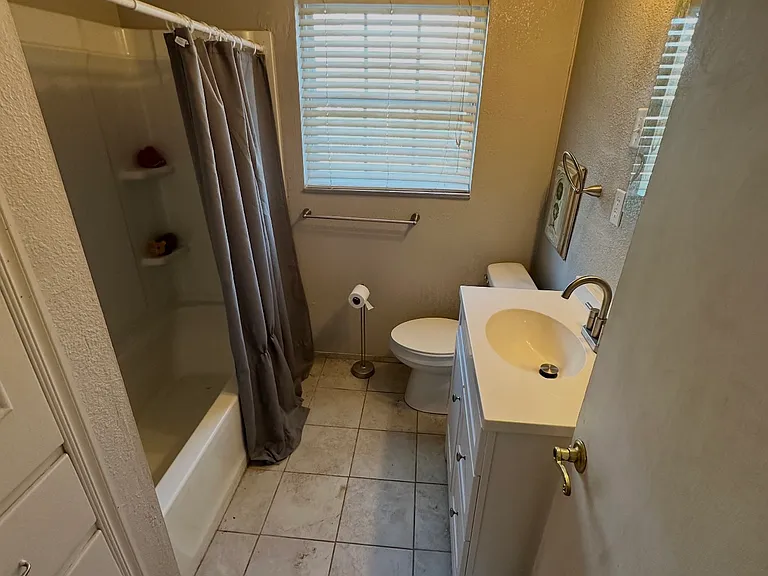 1405 Carlisle Ct — Photo 29