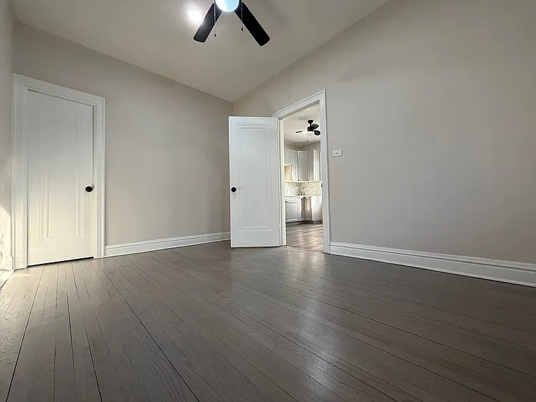 8442 S Essex Ave — Photo 10
