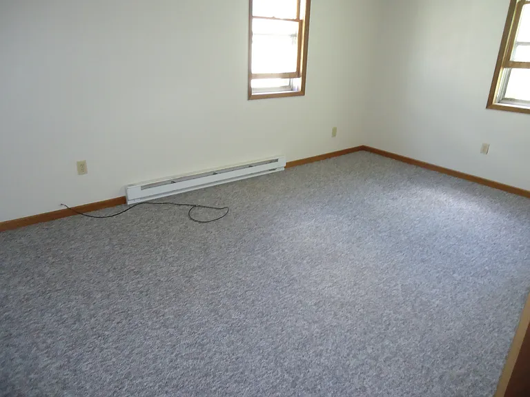 102 2nd St N #3 — Photo 4