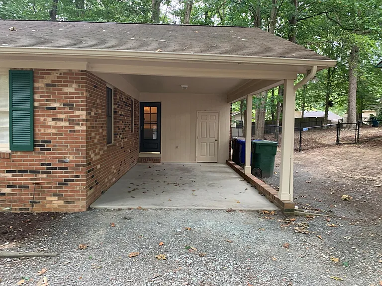 720 Clarion Dr — Photo 8