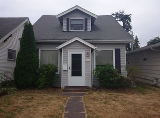 3217 44th Ave SW, Seattle, WA 98116