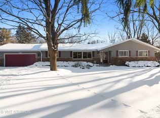 245 Haman Rd, Palatine, IL 60067