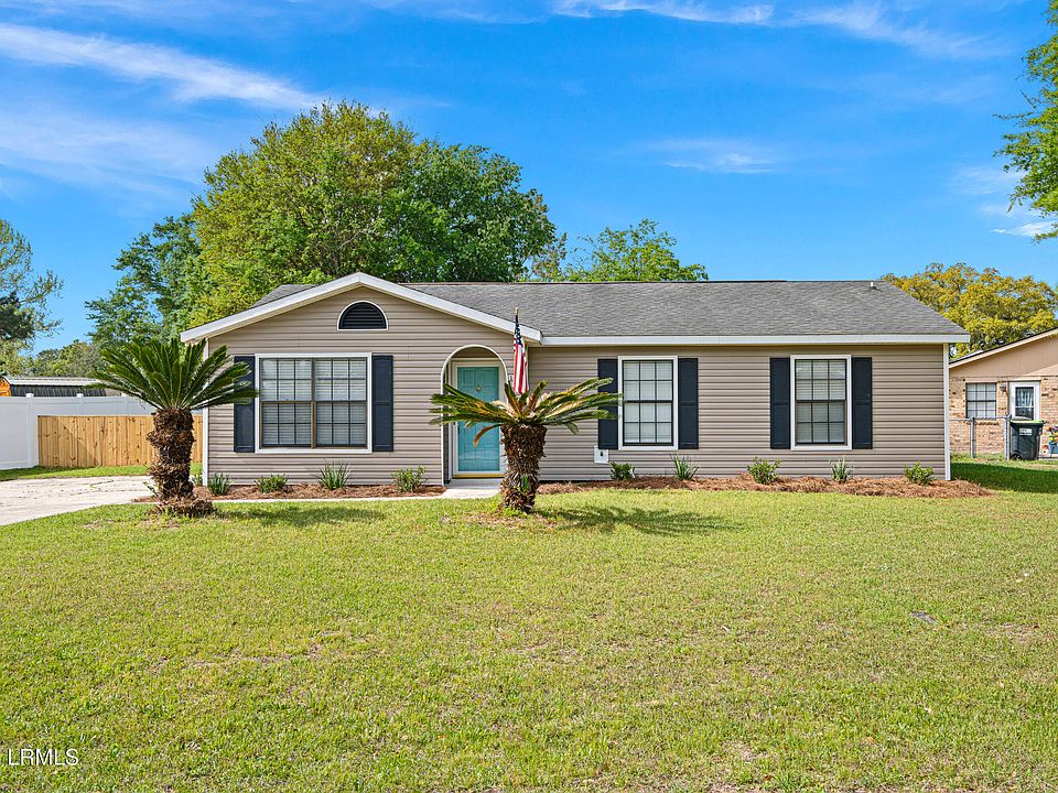 1st image of 14 Quail Ridge Cir N