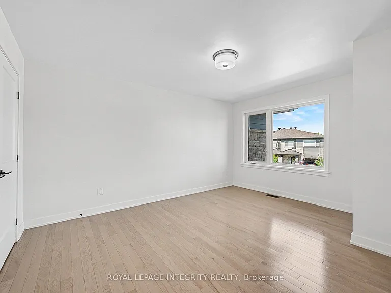 148 Thomas St S — Photo 19