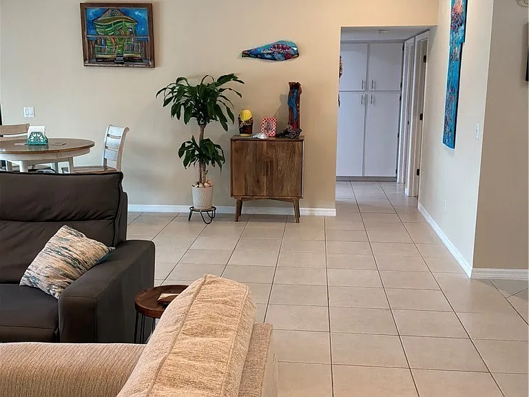 3404 SW 1st Pl — Photo 11