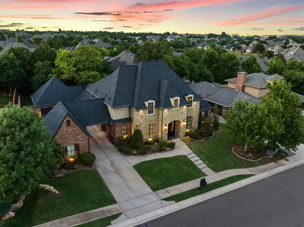 2409 Old Creek Rd, Edmond, OK 73034
