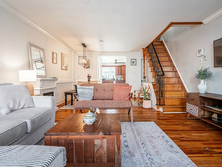 822 Pierce St — Photo 4