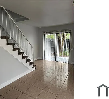 2 bed, 900 sqft, $1,595 — Photo 3