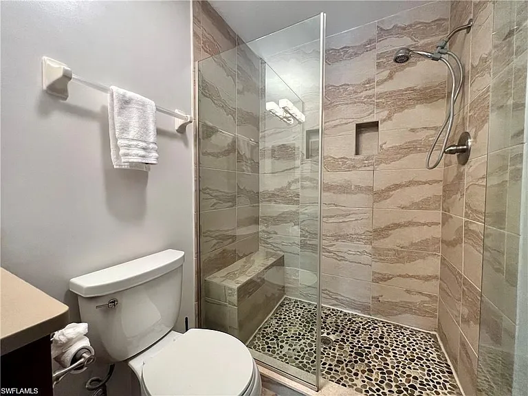 1120 Sarah Jean Cir #B-205 — Photo 25