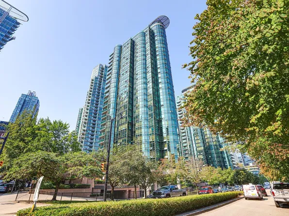 555 Jervis St #807, Vancouver, BC V6E 4N1