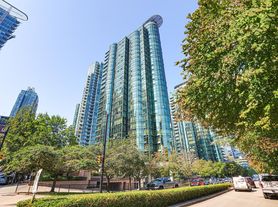 555 Jervis St