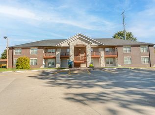 819 Elm Way Ct APT 7, Belleville, IL