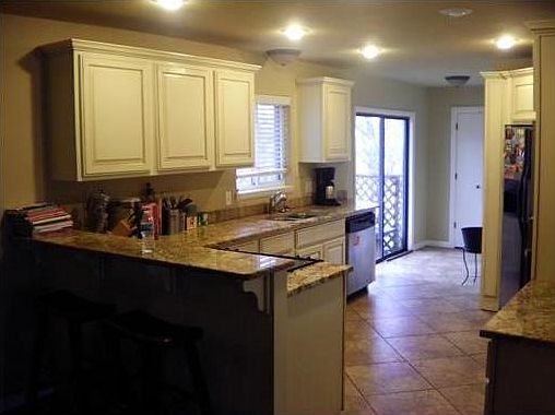 4th image of 517 W Hawthorn St