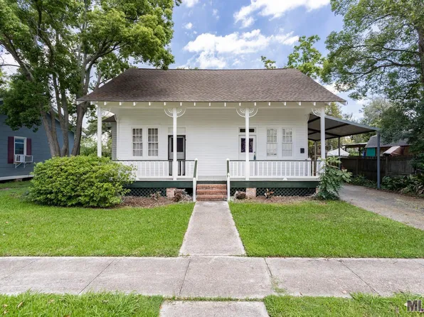 320 Burbridge St, Port Allen, LA 70767