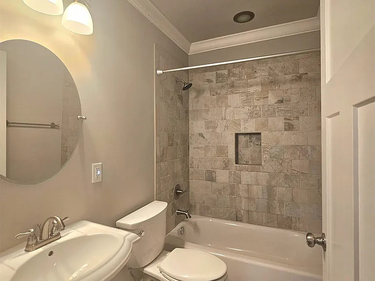 1411 S Gary Pl — Photo 9
