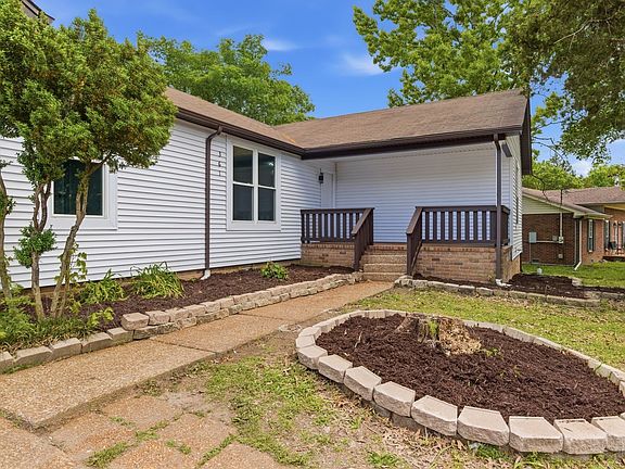 3rd image of 361 Clearlake Dr W