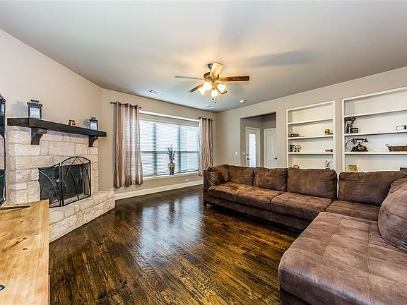 5th image of 1601 Whistler Dr